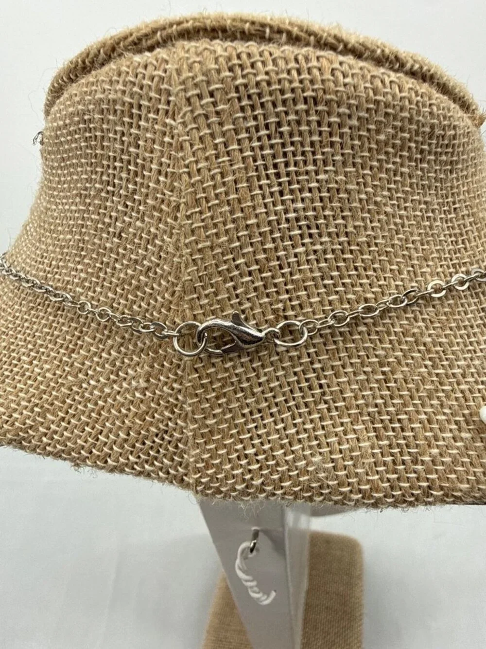 Unbranded silver tone